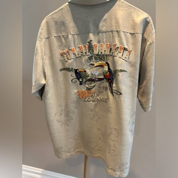 Tommy Bahama Other - Tommy Bahama Men's Embroidered Silk Shirt You Can Toucan Lounge SS Large